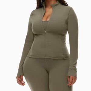 Aritzia TNA Parallel Zip-Up - Slim-fit mockneck Size L in colour taupe cola